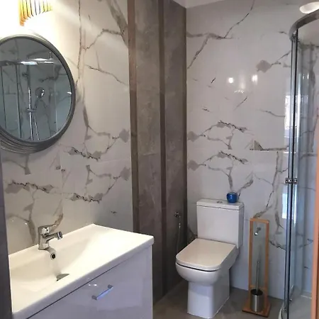 Luksusowy Na Parterze W Okolicy Jeziora I Gor Sowich アパート ビエラバ