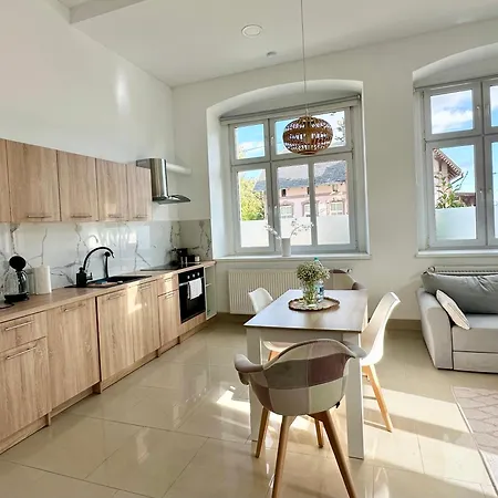 Luksusowy Na Parterze W Okolicy Jeziora I Gor Sowich