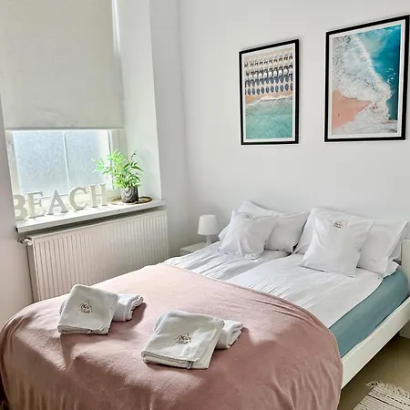 Luksusowy Na Parterze W Okolicy Jeziora I Gor Sowich アパート