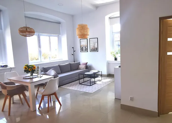 Luksusowy Na Parterze W Okolicy Jeziora I Gor Sowich 아파트 *