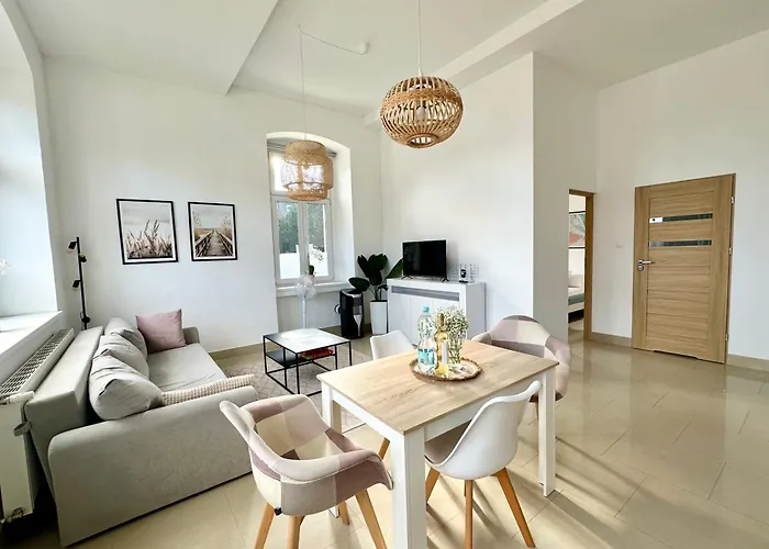 아파트 Luksusowy Na Parterze W Okolicy Jeziora I Gor Sowich 비엘라와