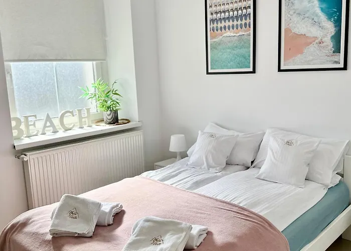 Luksusowy Na Parterze W Okolicy Jeziora I Gor Sowich 아파트